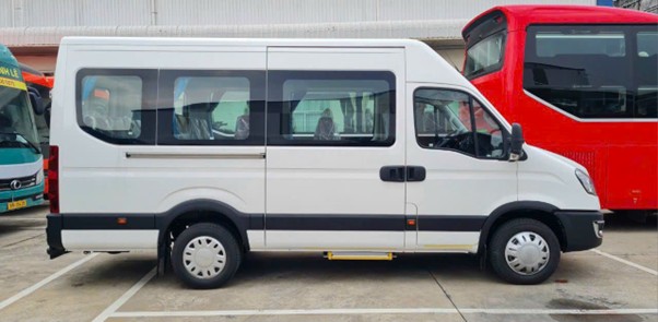 Xe 16 chỗ Thaco