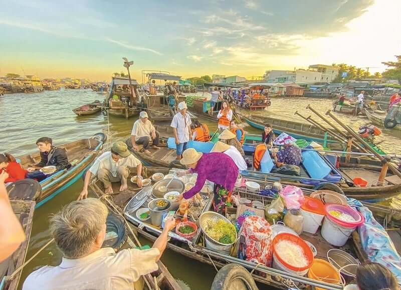 Du lịch Cần Thơ bạn đừng bỏ qua những trải nghiệm thú vị tại chợ nổi Cái Răng Cần Thơ