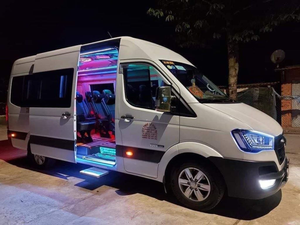Thuê xe 16 chỗ đi tỉnh miền Tây cho gia đình tại Nguyễn Duy Travel