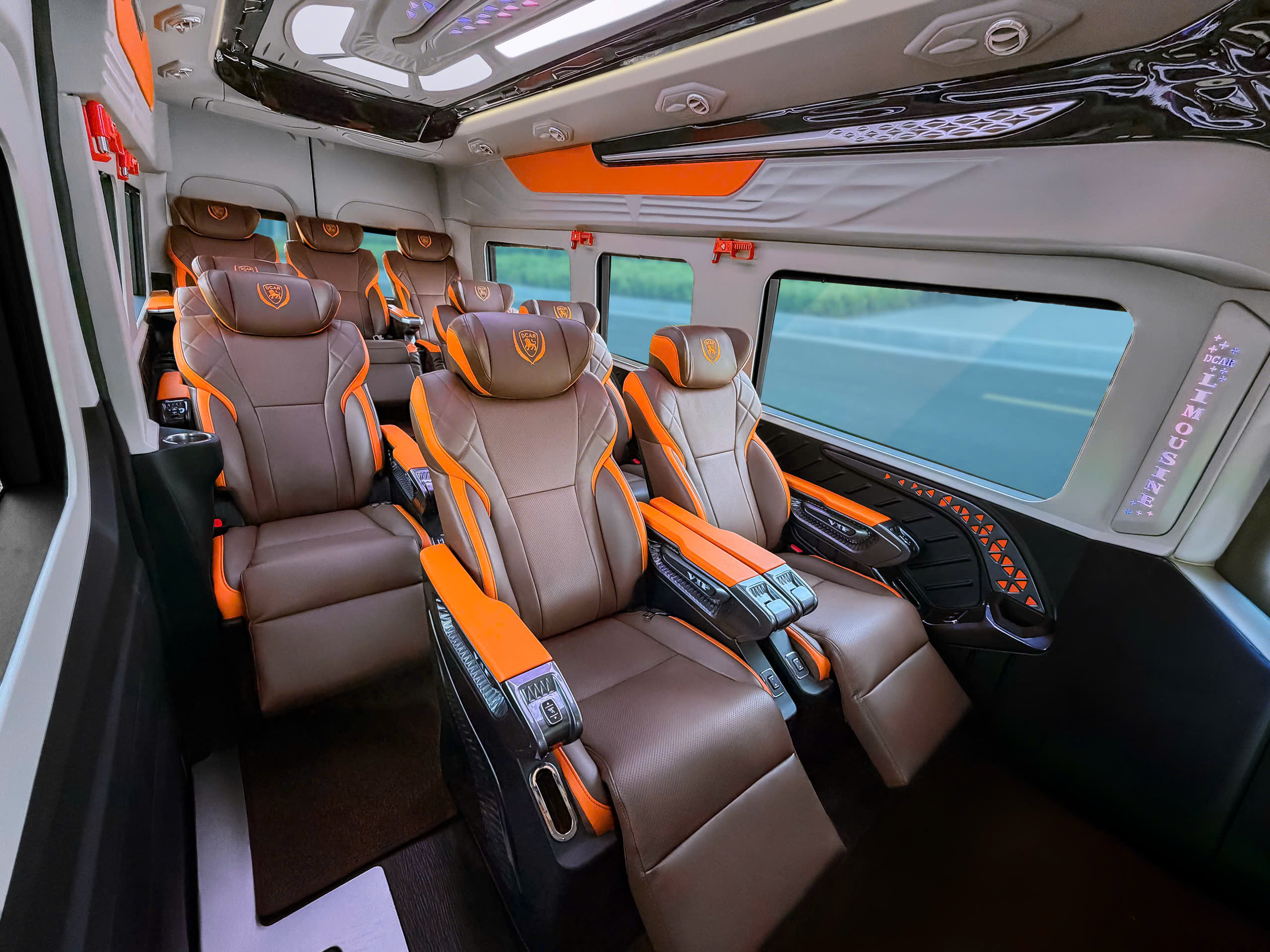 Thuê Xe Limousine Cần Thơ Đi Sân Bay Tân Sơn Nhất